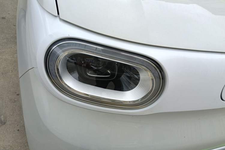 Used Wuling Hongguang MINIEV 2024 3rd Generation 215km Youth Edition Right Front Headlight