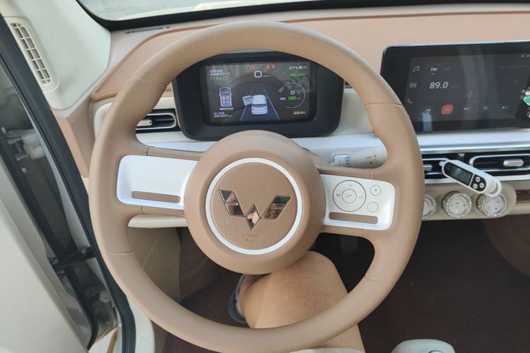Used Wuling Hongguang MINIEV 2024 3rd Generation 215km Advanced Version Steering Wheel