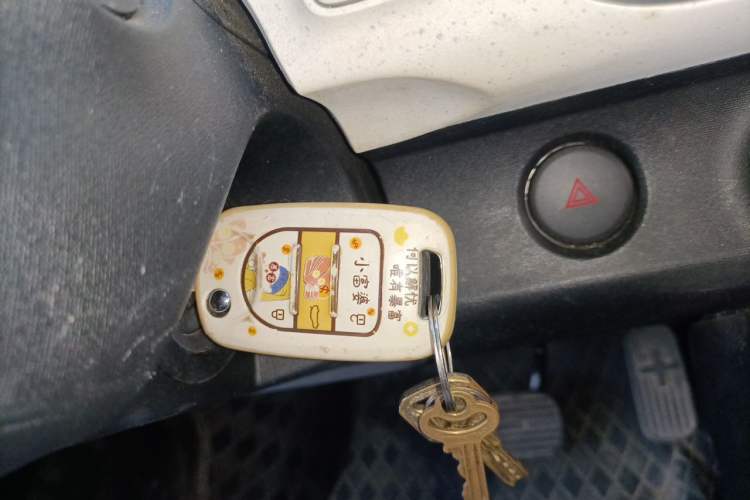 Used Wuling Hongguang MINIEV 2024 3rd Generation 215km Youth Edition Vehicle Key
