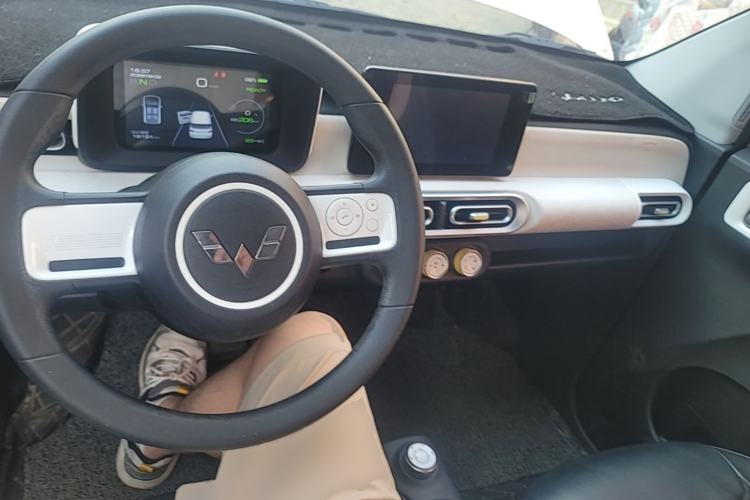 Used Wuling Hongguang MINIEV 2024 3rd Generation 215km Advanced Version Center Console