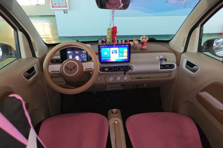 Used Wuling Hongguang MINIEV 2024 3rd Generation 215km Youth Edition Center Console