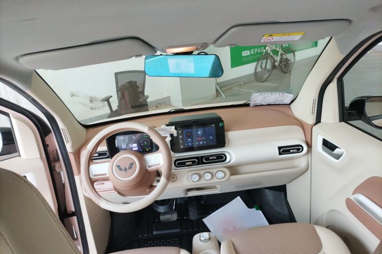 Used Wuling Hongguang MINIEV 2024 3rd Generation 215km Advanced Version Center Console