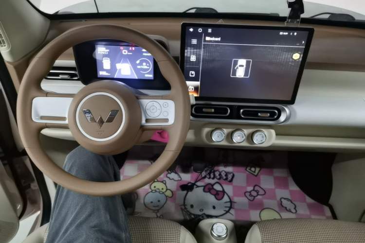 Used Wuling Hongguang MINIEV 2024 3rd Generation 215km Advanced Version Center Console