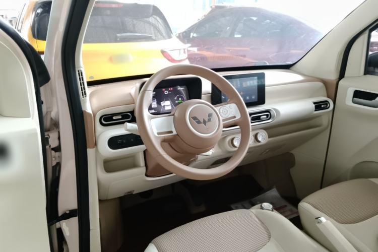 Used Wuling Hongguang MINIEV 2024 3rd Generation 215km Advanced Version Center Console