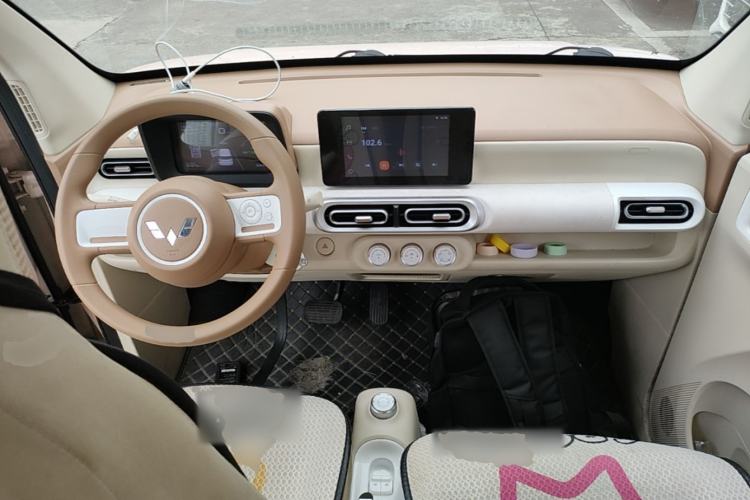 Used Wuling Hongguang MINIEV 2024 3rd Generation 215km Advanced Version Center Console
