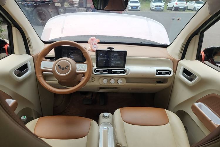 Used Wuling Hongguang MINIEV 2024 3rd Generation 215km Youth Edition Center Console