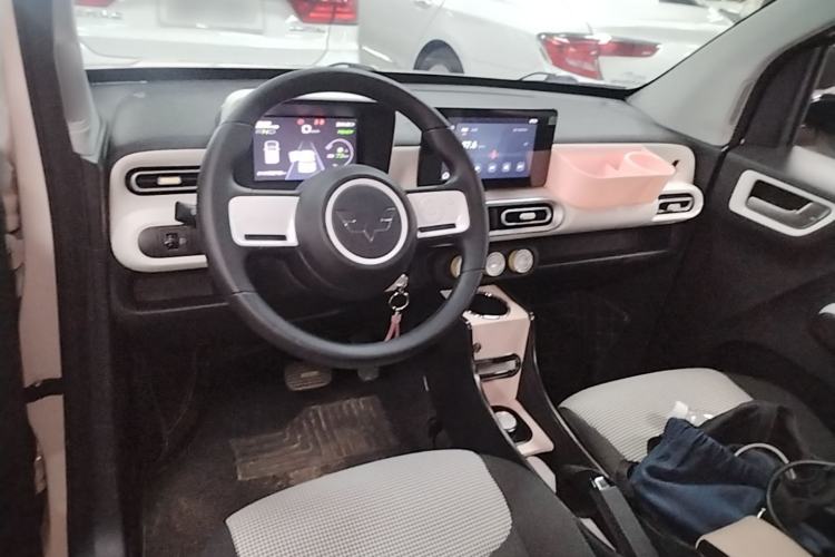 Used Wuling Hongguang MINIEV 2024 3rd Generation 215km Advanced Version Center Console