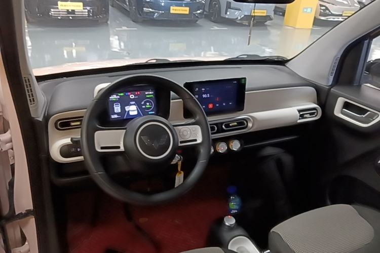 Used Wuling Hongguang MINIEV 2024 3rd Generation 215km Advanced Version Center Console