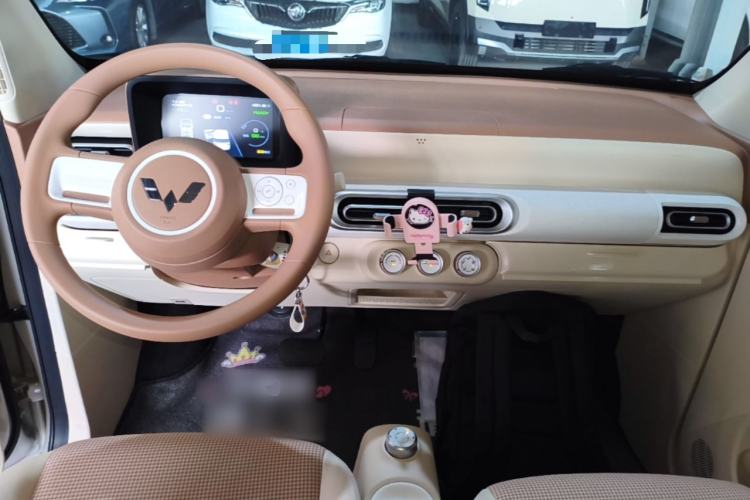 Used Wuling Hongguang MINIEV 2024 3rd Generation 215km Youth Edition Center Console