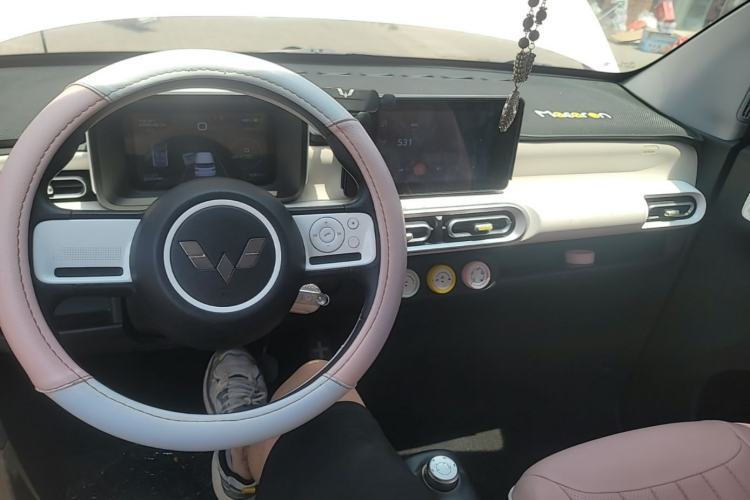 Used Wuling Hongguang MINIEV 2024 3rd Generation 215km Advanced Version Center Console