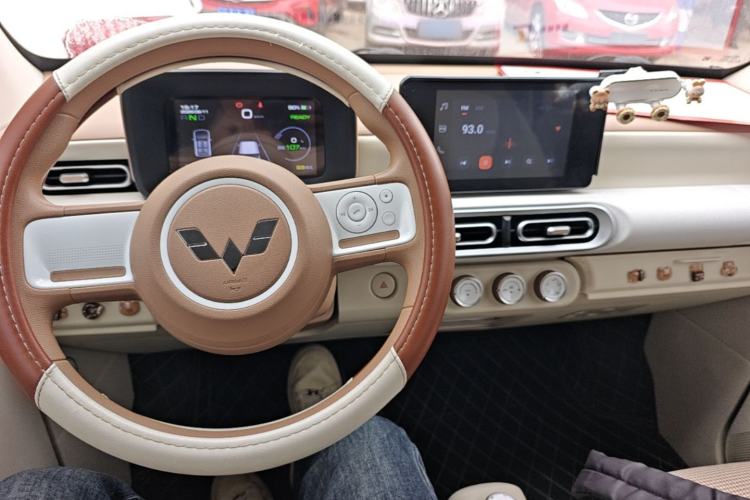 Used Wuling Hongguang MINIEV 2024 3rd Generation 215km Advanced Version Center Console