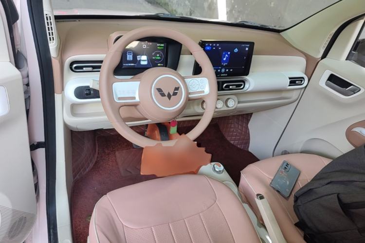 Used Wuling Hongguang MINIEV 2024 3rd Generation 215km Youth Edition Center Console