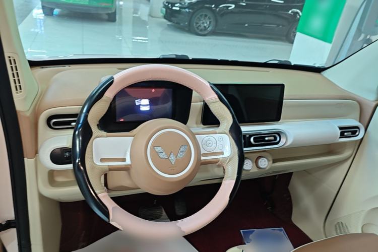 Used Wuling Hongguang MINIEV 2024 3rd Generation 215km Advanced Version Center Console