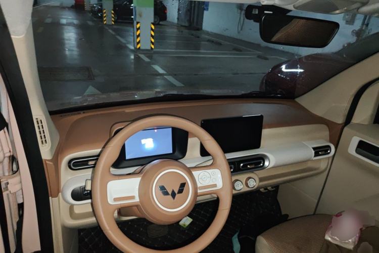 Used Wuling Hongguang MINIEV 2024 3rd Generation 215km Advanced Version Center Console