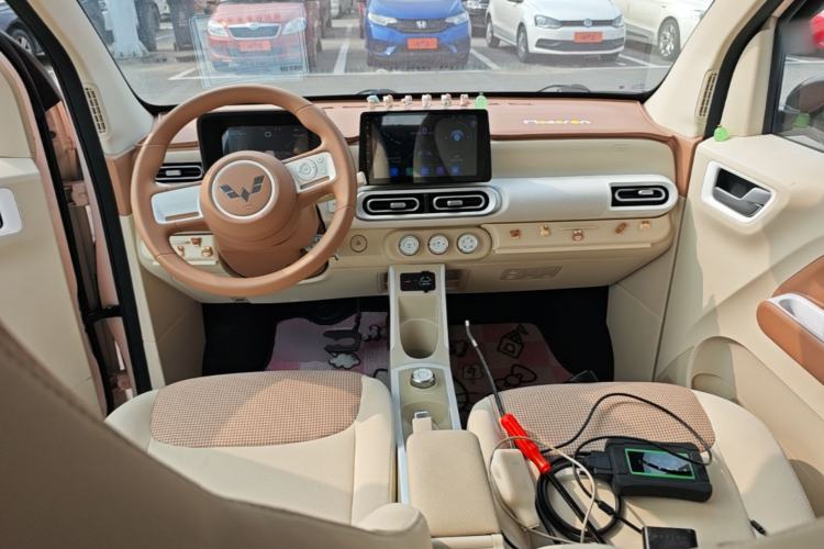 Used Wuling Hongguang MINIEV 2024 3rd Generation 215km Youth Edition Center Console