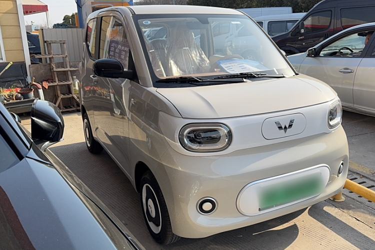 Used Wuling Hongguang MINIEV 2024 3rd Generation 215km Youth Edition Exterior 2