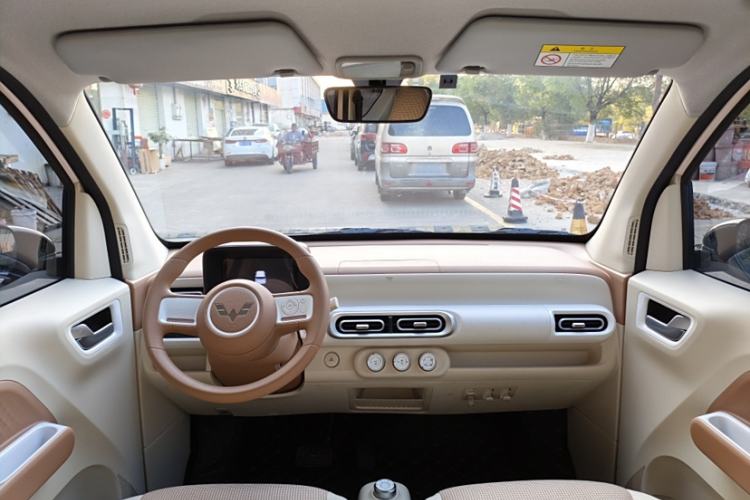 Used Wuling Hongguang MINIEV 2024 3rd Generation 215km Youth Edition Interior 1
