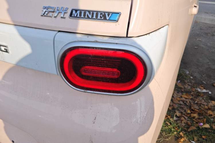 Used Wuling Hongguang MINIEV 2024 3rd Generation 215km Youth Edition Right Rear Taillight