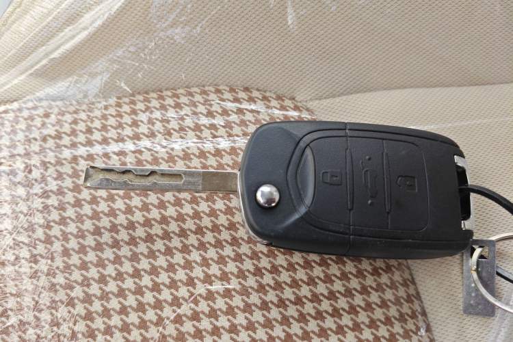 Used Wuling Hongguang MINIEV 2024 3rd Generation 215km Youth Edition Vehicle Key