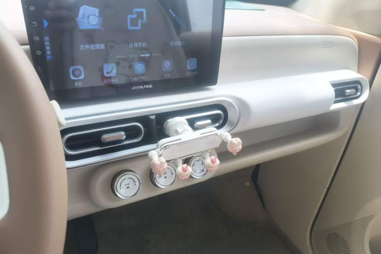 Used Wuling Hongguang MINIEV 2024 3rd Generation 215km Advanced Version Audio And AC Panel