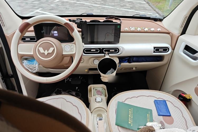 Used Wuling Hongguang MINIEV 2024 3rd Generation 215km Advanced Version Center Console