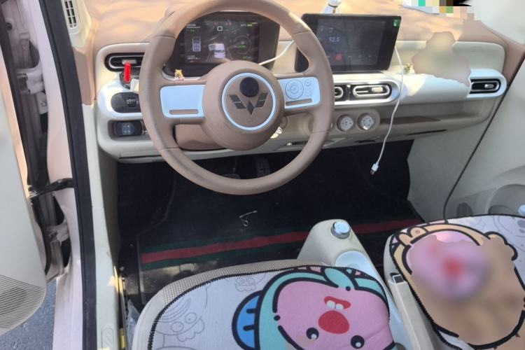 Used Wuling Hongguang MINIEV 2024 3rd Generation 215km Advanced Version Center Console