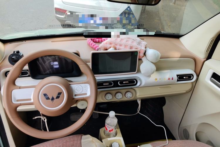 Used Wuling Hongguang MINIEV 2024 3rd Generation 215km Advanced Version Center Console