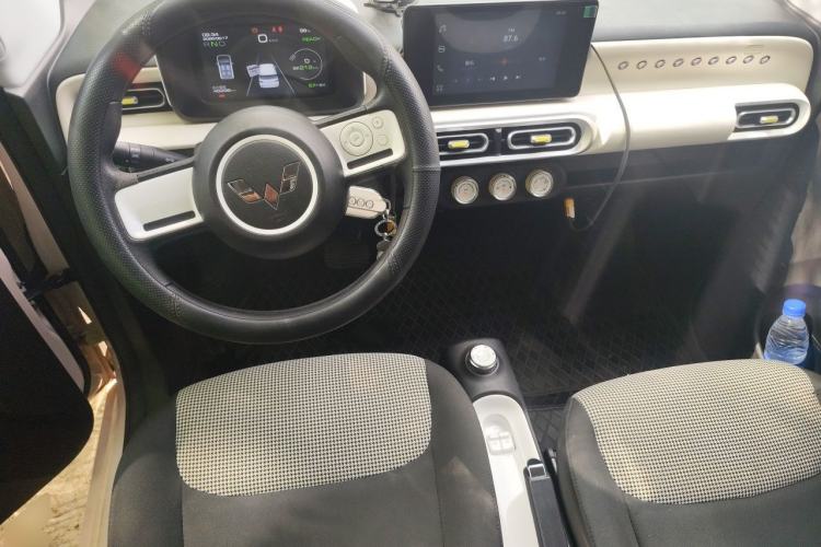 Used Wuling Hongguang MINIEV 2024 3rd Generation 215km Advanced Version Center Console