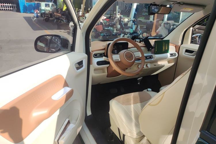 Used Wuling Hongguang MINIEV 2024 3rd Generation 215km Youth Edition Driver Seat