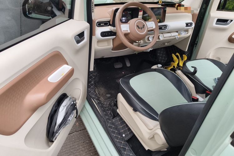 Used Wuling Hongguang MINIEV 2024 3rd Generation 215km Advanced Version Driver Seat