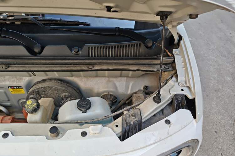 Used Wuling Hongguang MINIEV 2024 3rd Generation 215km Youth Edition Engine Bay Left