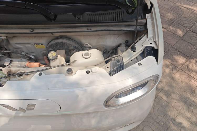 Used Wuling Hongguang MINIEV 2024 3rd Generation 215km Youth Edition Engine Bay Left