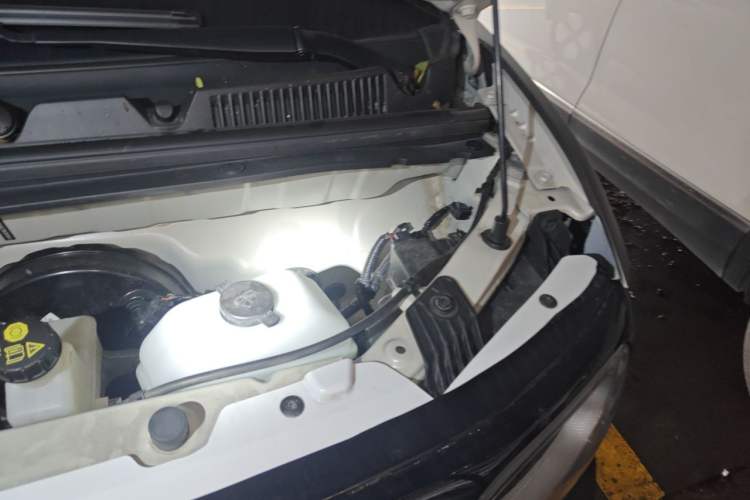 Used Wuling Hongguang MINIEV 2024 3rd Generation 215km Advanced Version Engine Bay Left