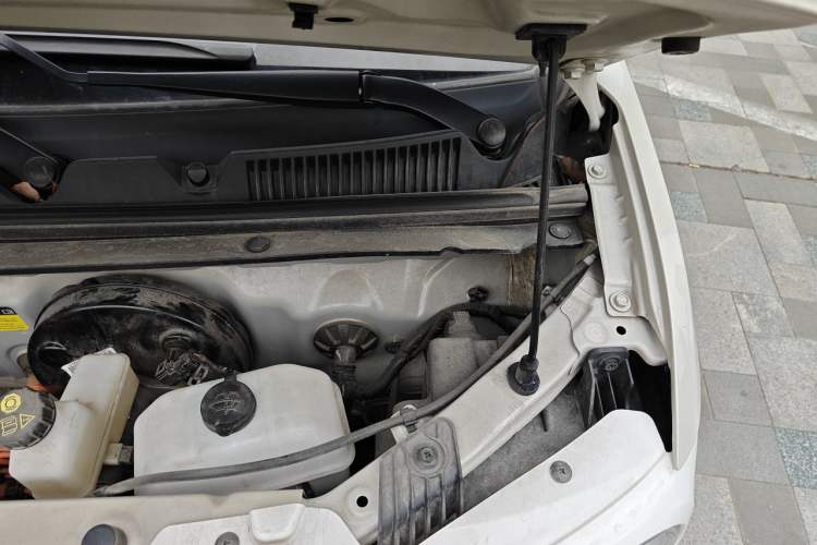 Used Wuling Hongguang MINIEV 2024 3rd Generation 215km Advanced Version Engine Bay Left