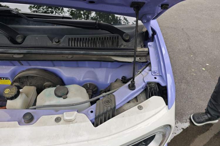 Used Wuling Hongguang MINIEV 2024 3rd Generation 215km Advanced Version Engine Bay Left