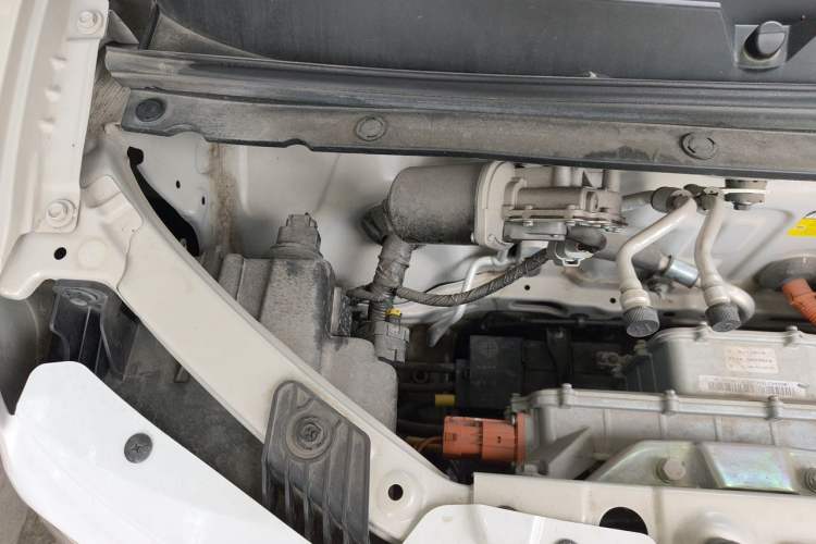 Used Wuling Hongguang MINIEV 2024 3rd Generation 215km Youth Edition Engine Bay Right
