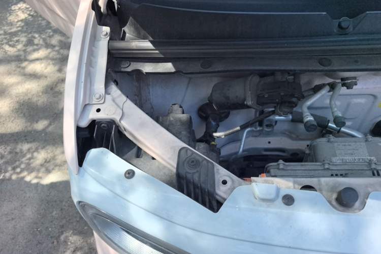 Used Wuling Hongguang MINIEV 2024 3rd Generation 215km Advanced Version Engine Bay Right