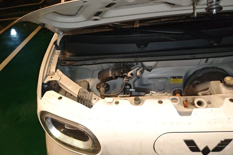Used Wuling Hongguang MINIEV 2024 3rd Generation 215km Youth Edition Engine Bay Right