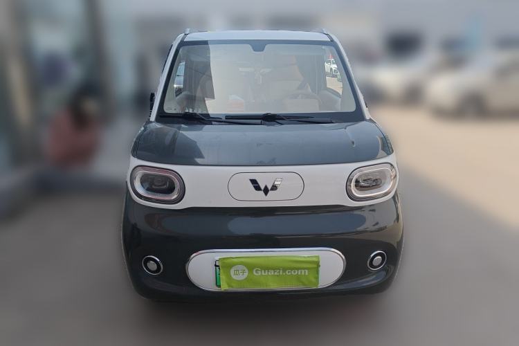 Used Wuling Hongguang MINIEV 2024 3rd Generation 215km Advanced Version Front