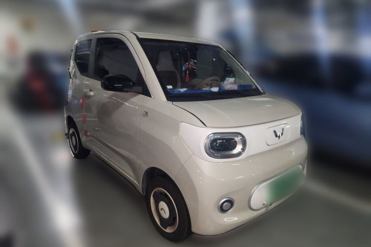 Used Wuling Hongguang MINIEV 2024 3rd Generation 215km Youth Edition Front Right 45 Deg