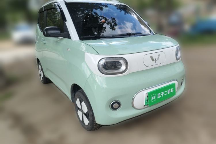 Used Wuling Hongguang MINIEV 2024 3rd Generation 215km Advanced Version Front Right 45 Deg