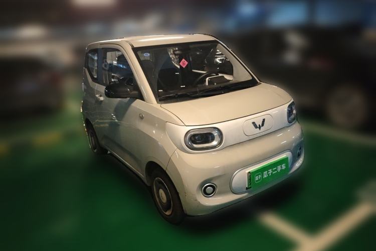Used Wuling Hongguang MINIEV 2024 3rd Generation 215km Youth Edition Front Right 45 Deg