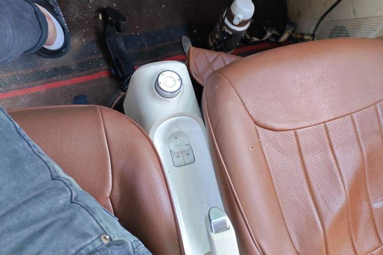 Used Wuling Hongguang MINIEV 2024 3rd Generation 215km Youth Edition Gear Lever