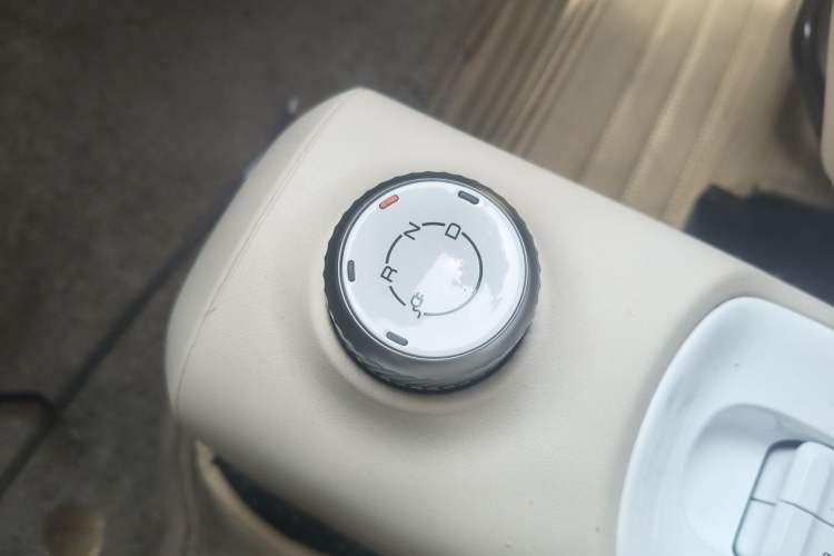 Used Wuling Hongguang MINIEV 2024 3rd Generation 215km Advanced Version Gear Lever
