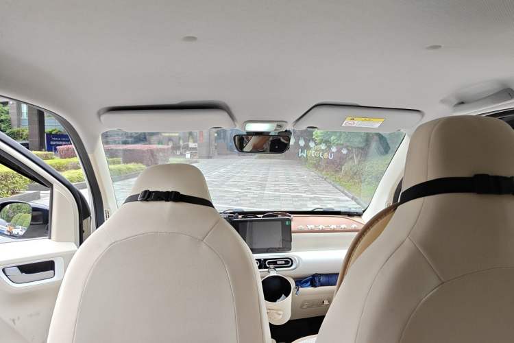 Used Wuling Hongguang MINIEV 2024 3rd Generation 215km Advanced Version Headliner