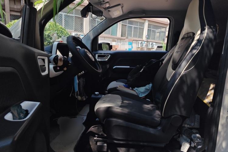 Used Wuling Hongguang MINIEV 2024 3rd Generation 215km Youth Edition Left Front Seat