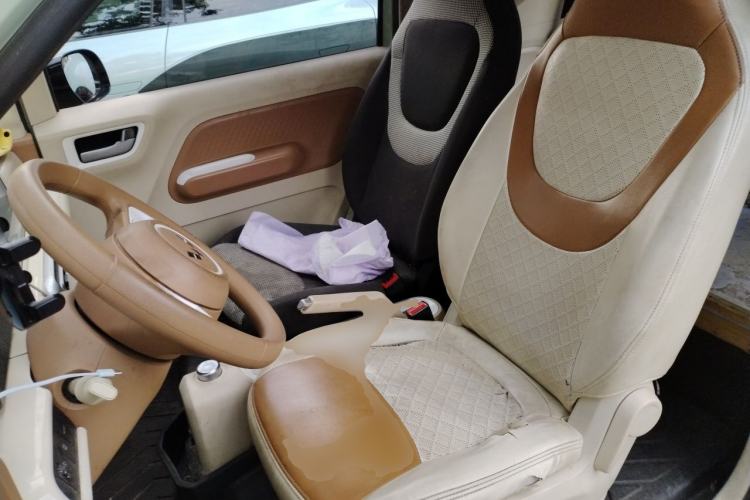 Used Wuling Hongguang MINIEV 2024 3rd Generation 215km Advanced Version Left Front Seat