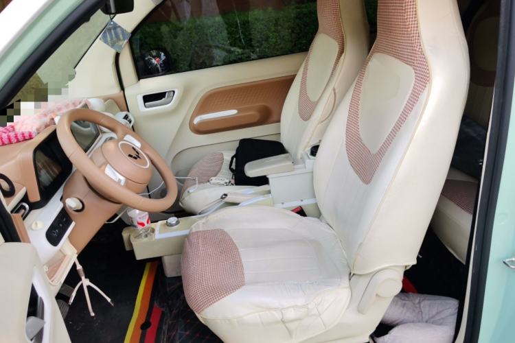 Used Wuling Hongguang MINIEV 2024 3rd Generation 215km Advanced Version Left Front Seat