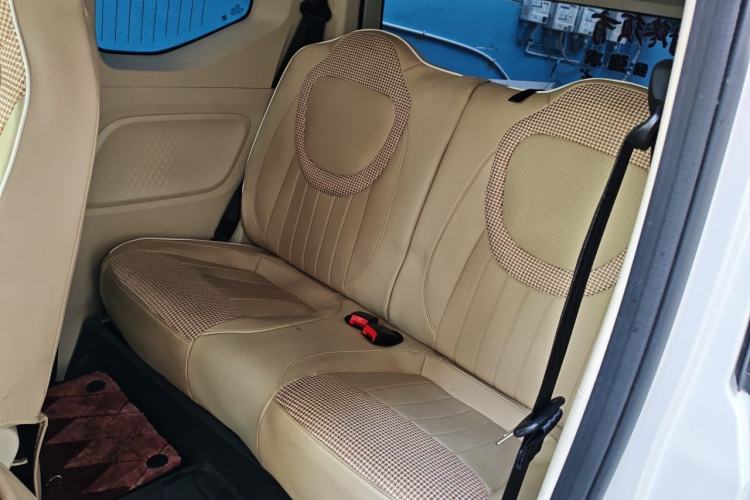 Used Wuling Hongguang MINIEV 2024 3rd Generation 215km Youth Edition Left Rear Seat