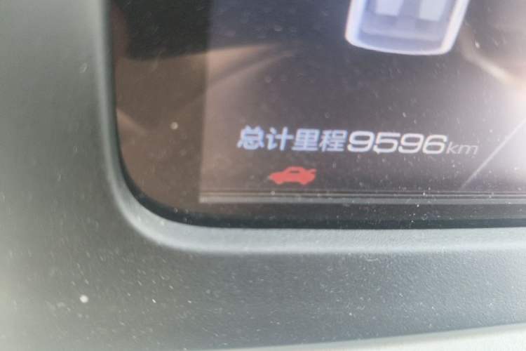 Used Wuling Hongguang MINIEV 2024 3rd Generation 215km Advanced Version Odometer Close Up